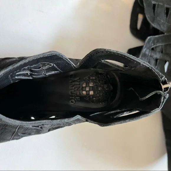 Vince Camuto Peera Black Leather Cut Out Ankle Bootie size 6.5 - Picture 8 of 13